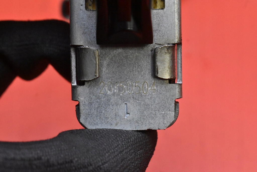 фото №7, Ограничитель дверь правый перед ka187 mazda mx5 mx-5 4 iv nd 15-21