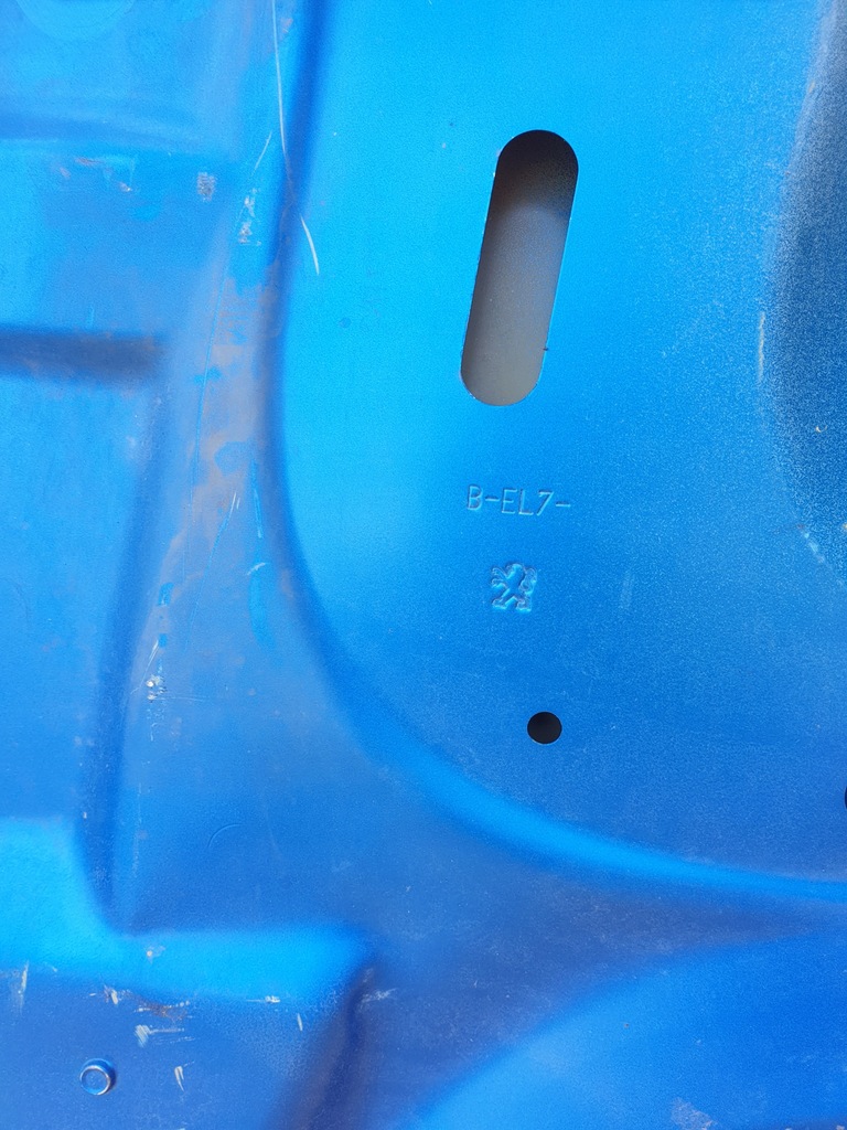 фото №11, Peugeot 308 t9 капот кришка двигуна