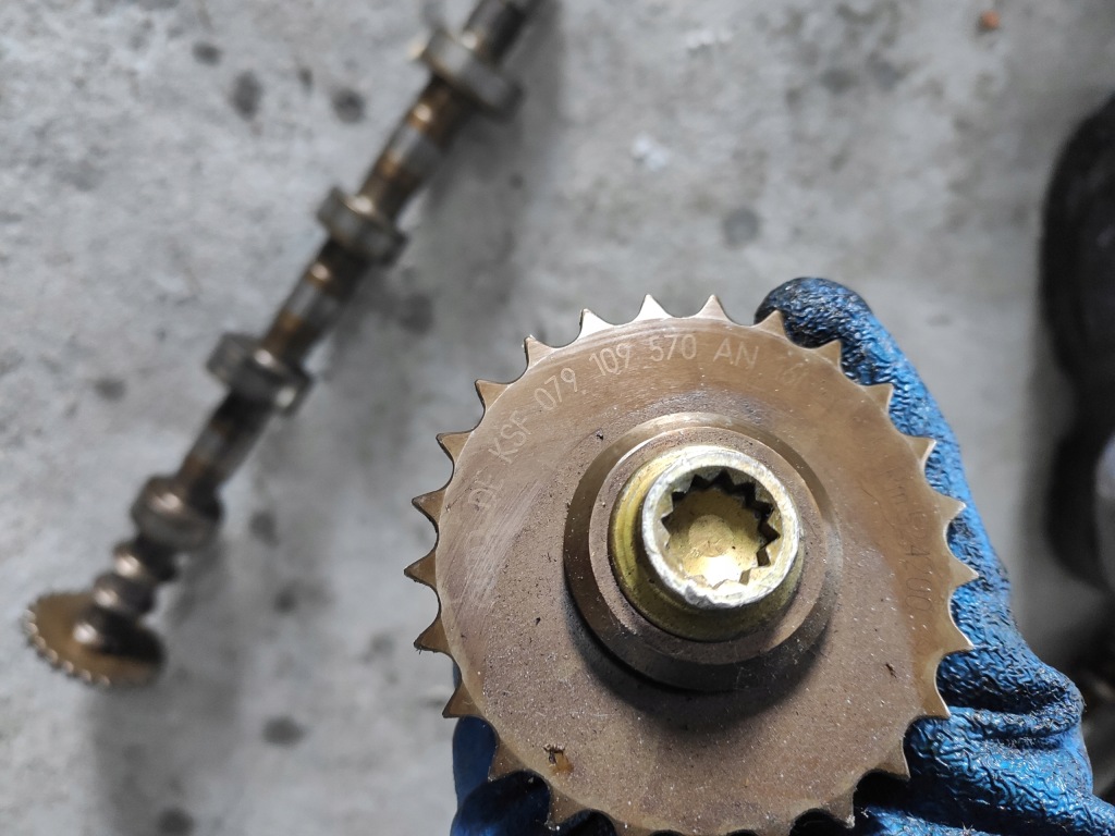 фото №5, Audi a4 s4 a6 c6 4.2 v8 bat bbk вал розподільного валу p.w