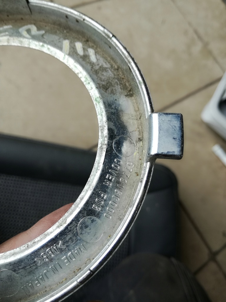 фото №12, Subaru forester iii 2008 - 2011 rok рамка противотуманной фары