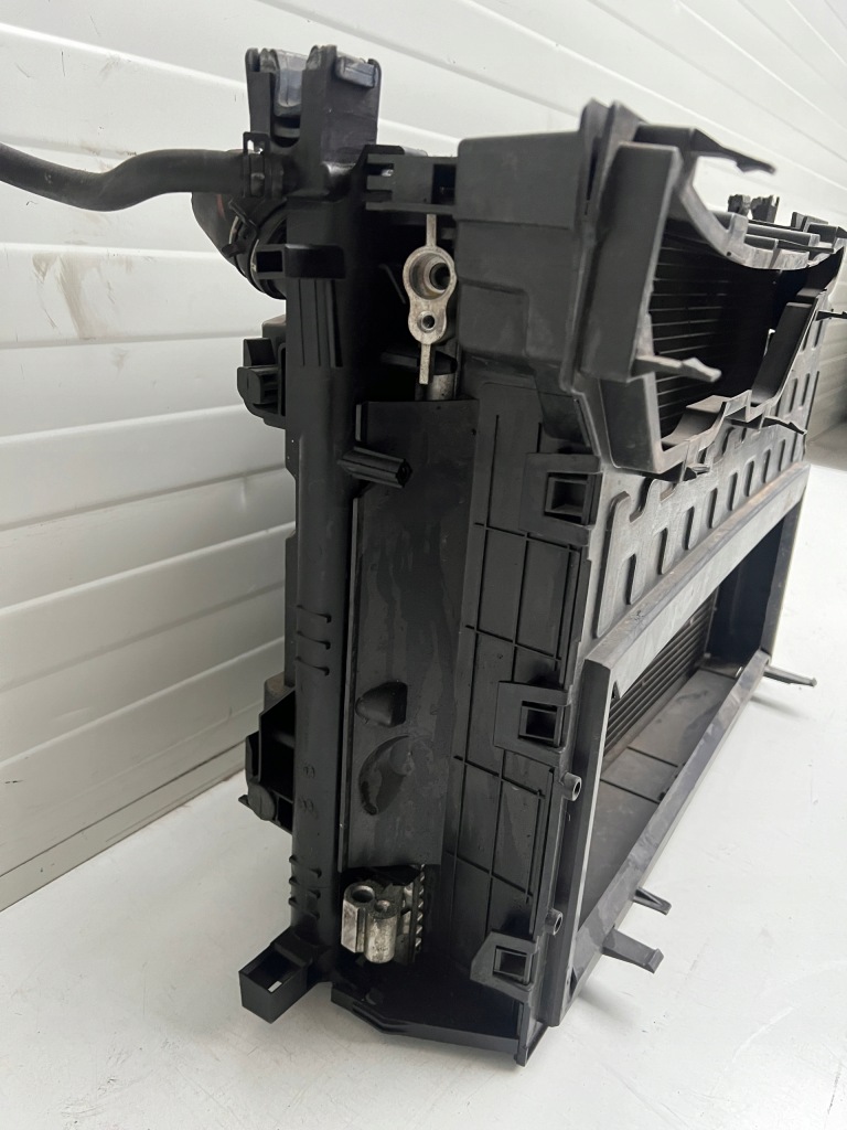 фото №12, Pas передний усилитель радиатор балка renault captur 1.5d дизель механическая коробка передач