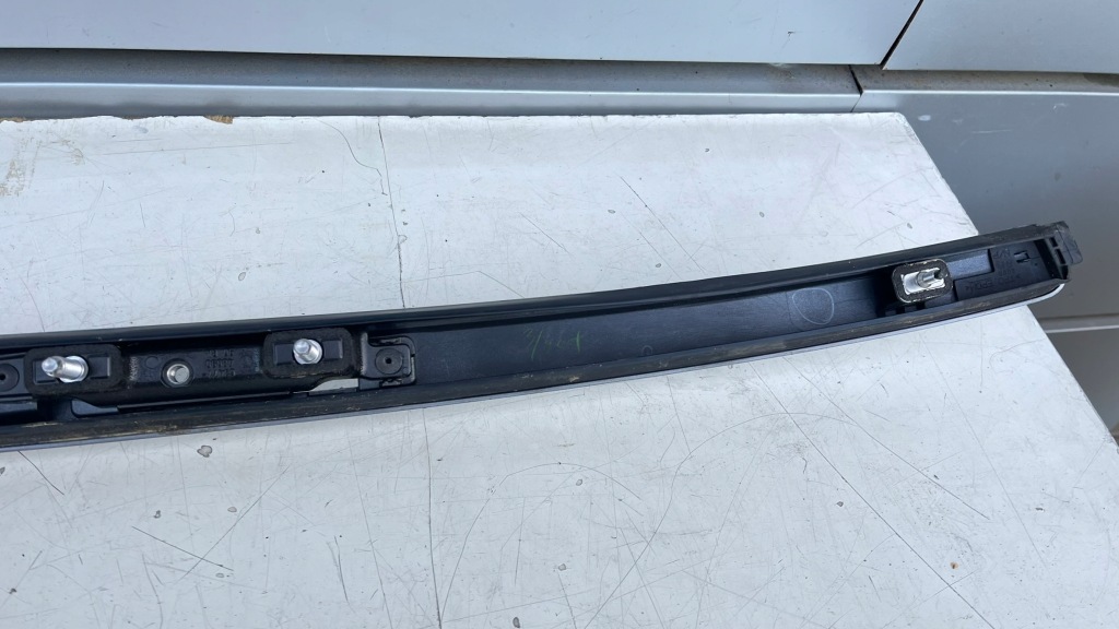 Молдинг кровельная левая рейлинг lexus rx v al30 22- 6240348020 Недорого
