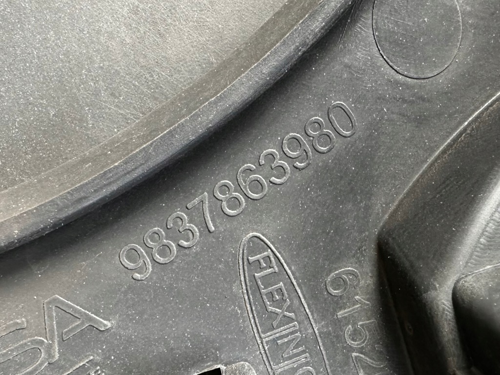 Бампер передний перед peugeot 308 3 t10 21r в Украине