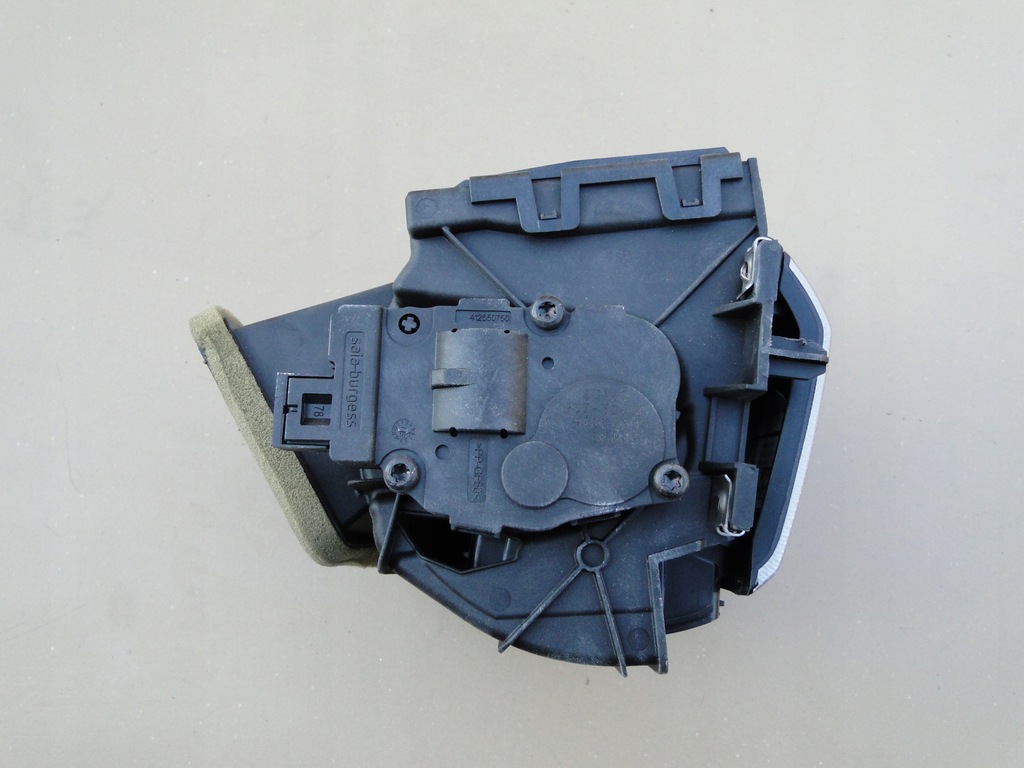 фото №6, Решётка обдув левая jaguar xf ii x260