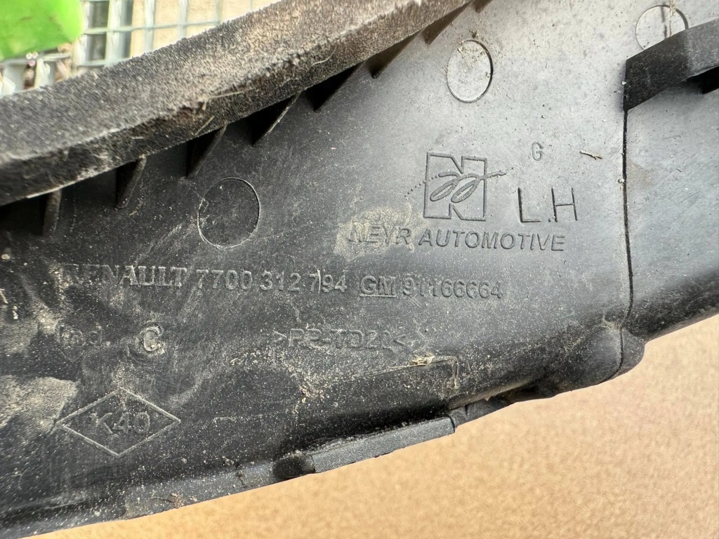 фото №3, Захист жабо ліва renault trafic 7700312794