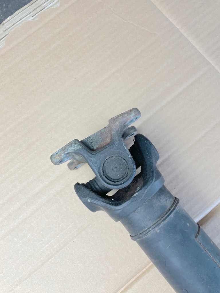 Mercedes w639 viano рестайлінг  3.0cdi wał привідний 60 tyś пробіг a6394100016 Зі Шроту