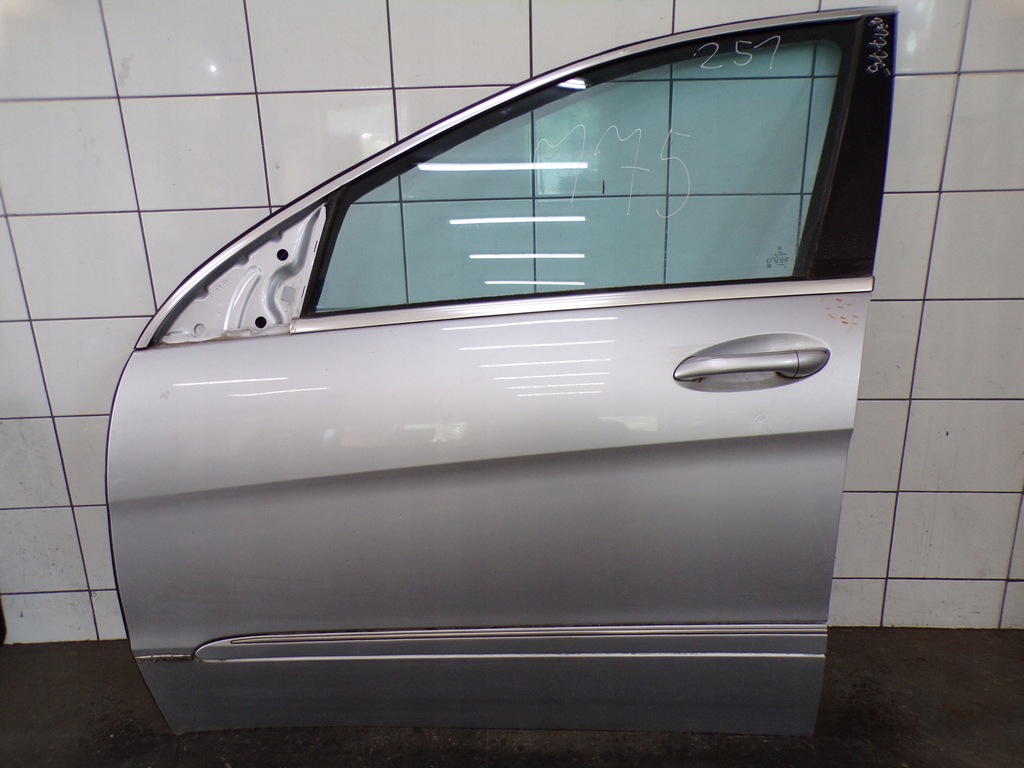фото №1, Дверь левый перед mercedes w251 r klasa lak 775