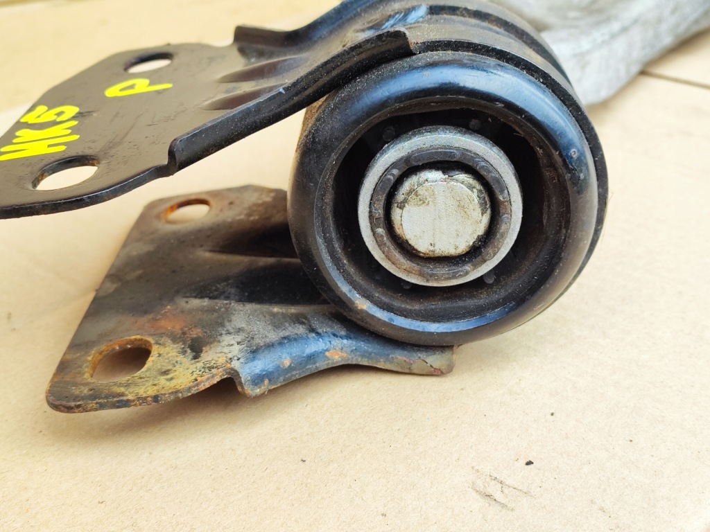 Ford mondeo mk5 2.0 tdci рычаг правый  перед Цена