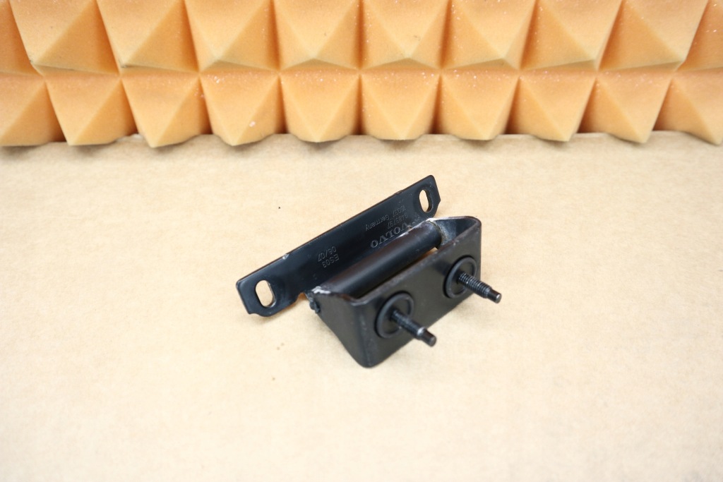 фото №1, Volvo xc90 i lift петля крышки багажника 9483797