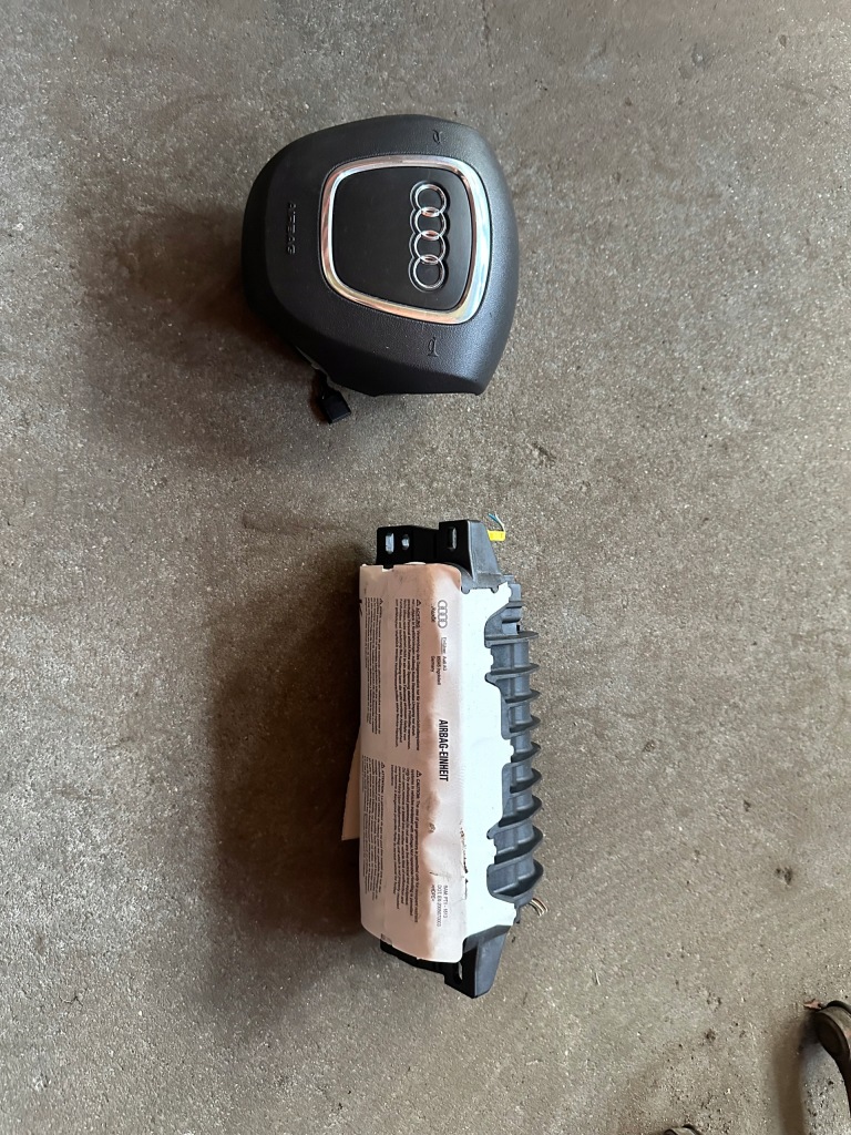 фото №1, Audi a4 b8 подушка пассажира 8t0880204d