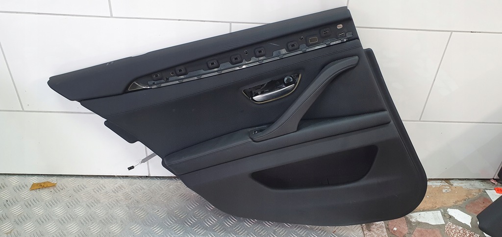 фото №1, Bmw f10 обивка дверь левый задняя задняя