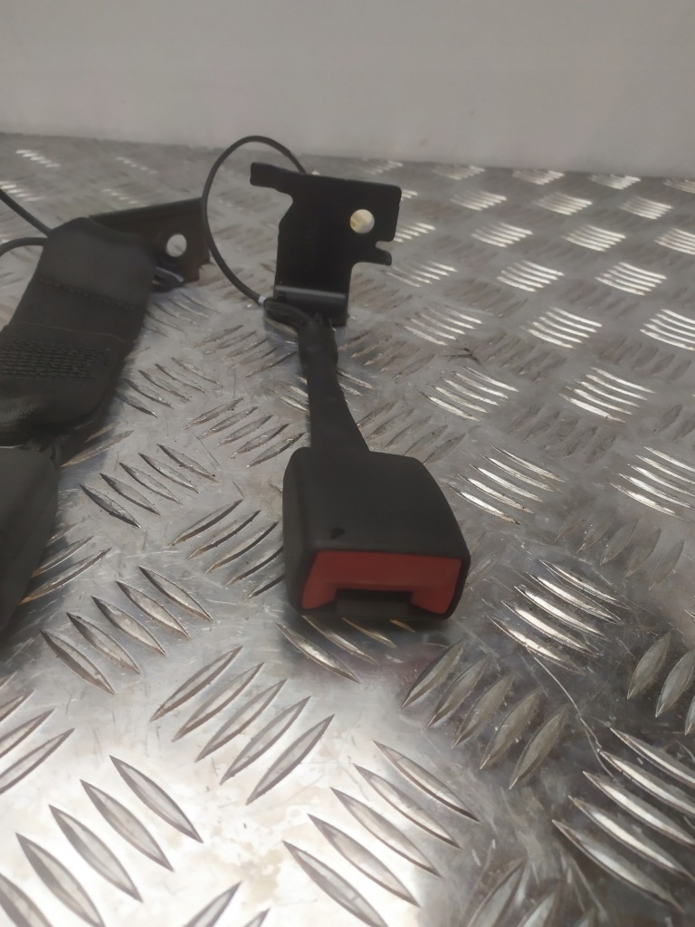 Alfa romeo stelvio замки ременів безпеки сидіння 156136316 156136320 Доставка