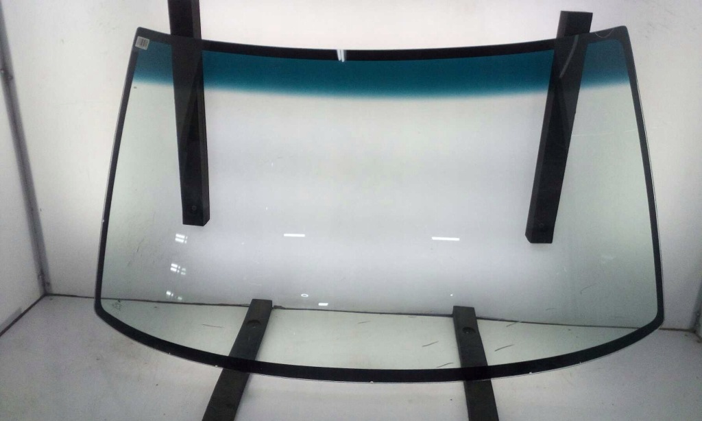 фото №1, Стекло лобовое передняя mazda mpv 1996-1999 зелёный pas nowa