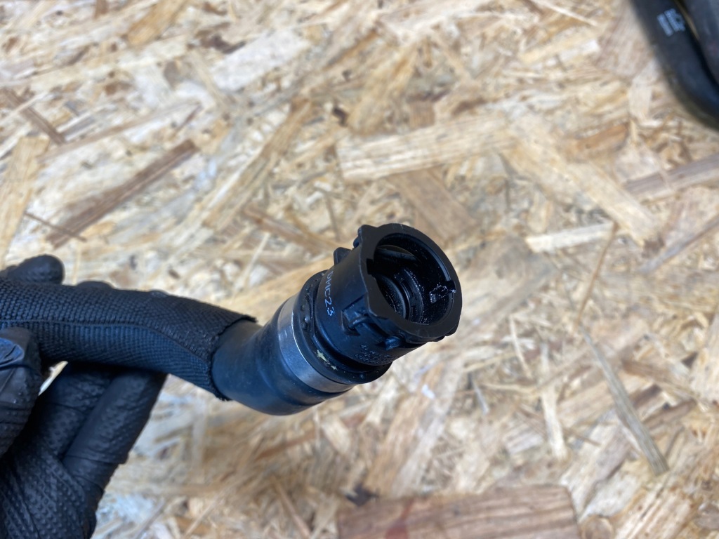 фото №11, Патрубок труба шланг води mercedes w177 w247 w118 a1775016102