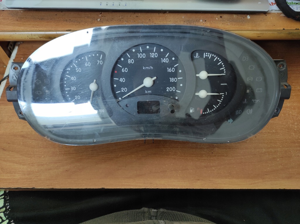 фото №1, 7700410442c счетчик приборы renault clio ii 1.4 8v