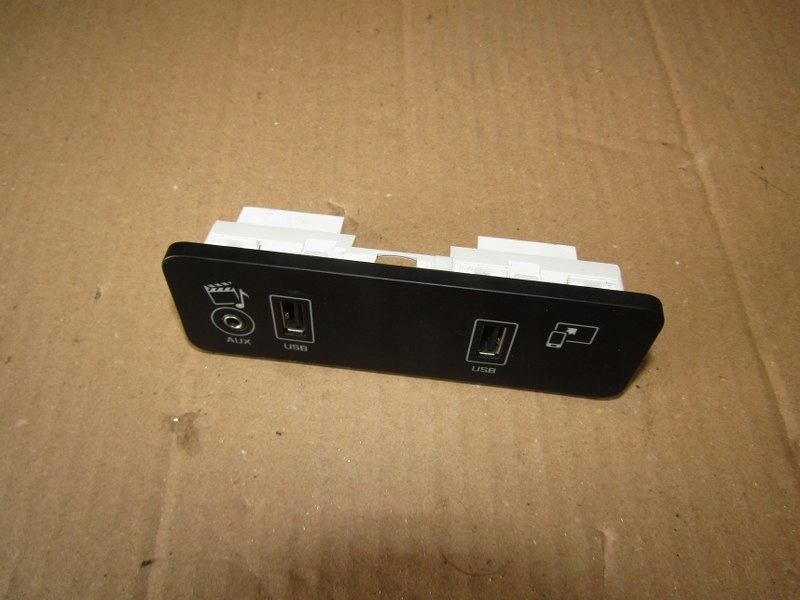 фото №1, Land rover discovery iv разъём вход usb aux