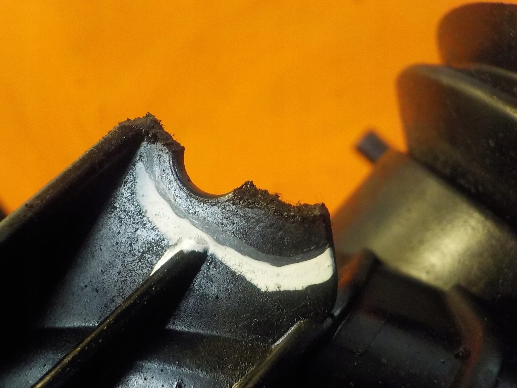 фото №4, Mazda 6 gh 2.2 citd 12r 163km r2aa кришка клапанів r2aa10220