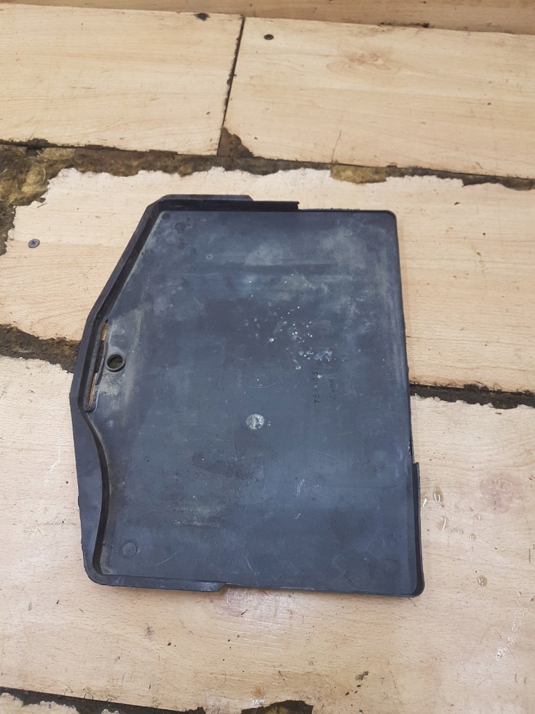 фото №1, Основание аккумулятор fiat uno lift