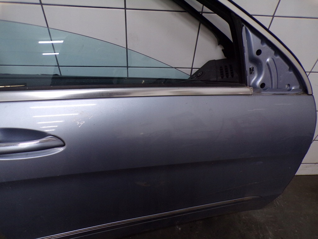 фото №2, Дверь правое перед mercedes w251 r klasa lak 349