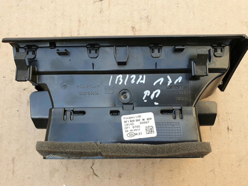 фото №5, Решётка обдув воздуха l/p seat ibiza v 6f