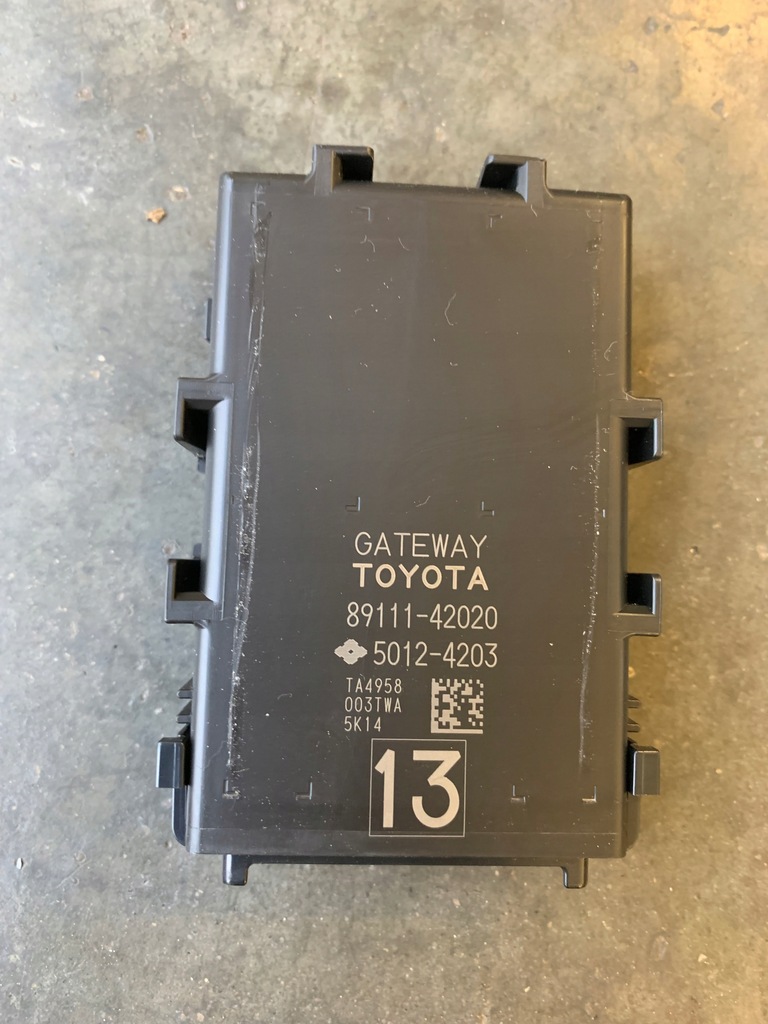 фото №1, Toyota rav4 модуль шлюз 89111-42020