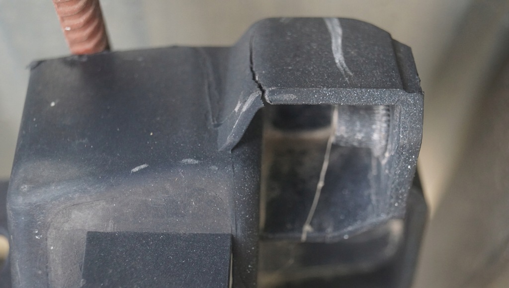 фото №10, Pas передній радіатор hyundai ix35 2.0 crdi