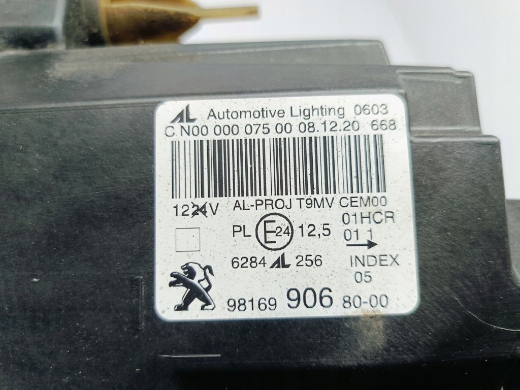 Peugeot 308 ii t9 lift 17-лампа левая перед передняя линза+ led 9816990680 Недорого
