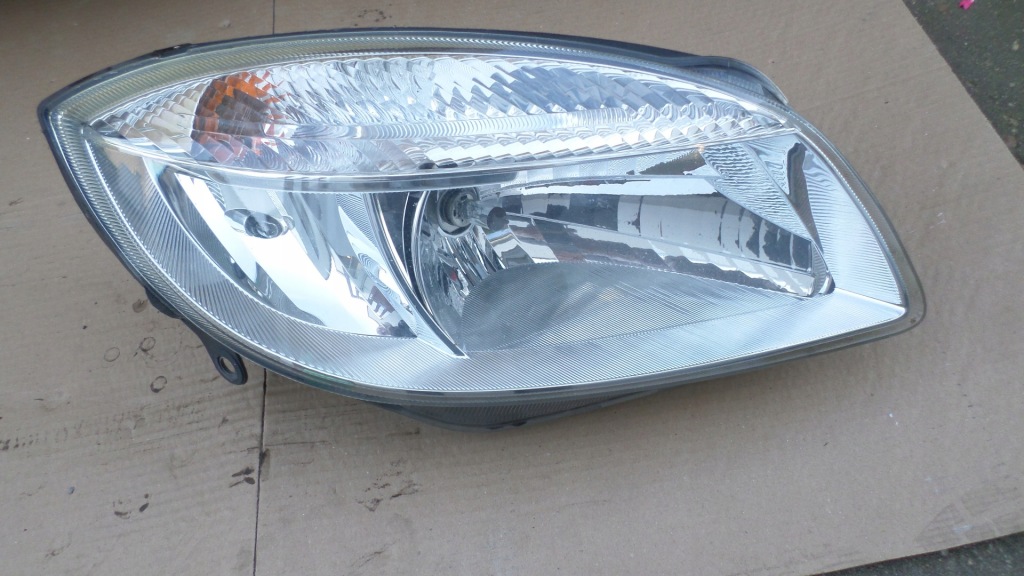 фото №1, Лампа фара правый fabia ii hella