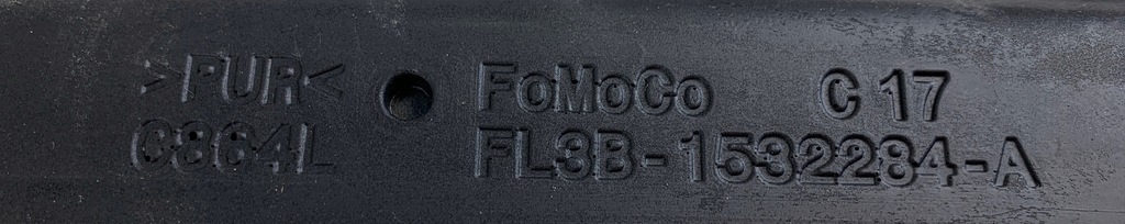 фото №11, Ford f150 lift 17- внутренняя прокладка стекло