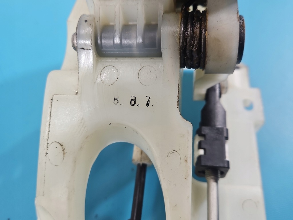 Рычаг домкрат выборщик тросы 5b toyota corolla e15 1.6 vvti Доставка