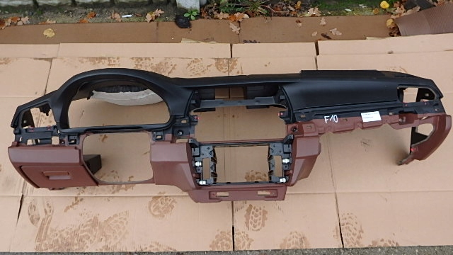 фото №1, Панель приладів панель приладів з коричнева шкіра bmw f10