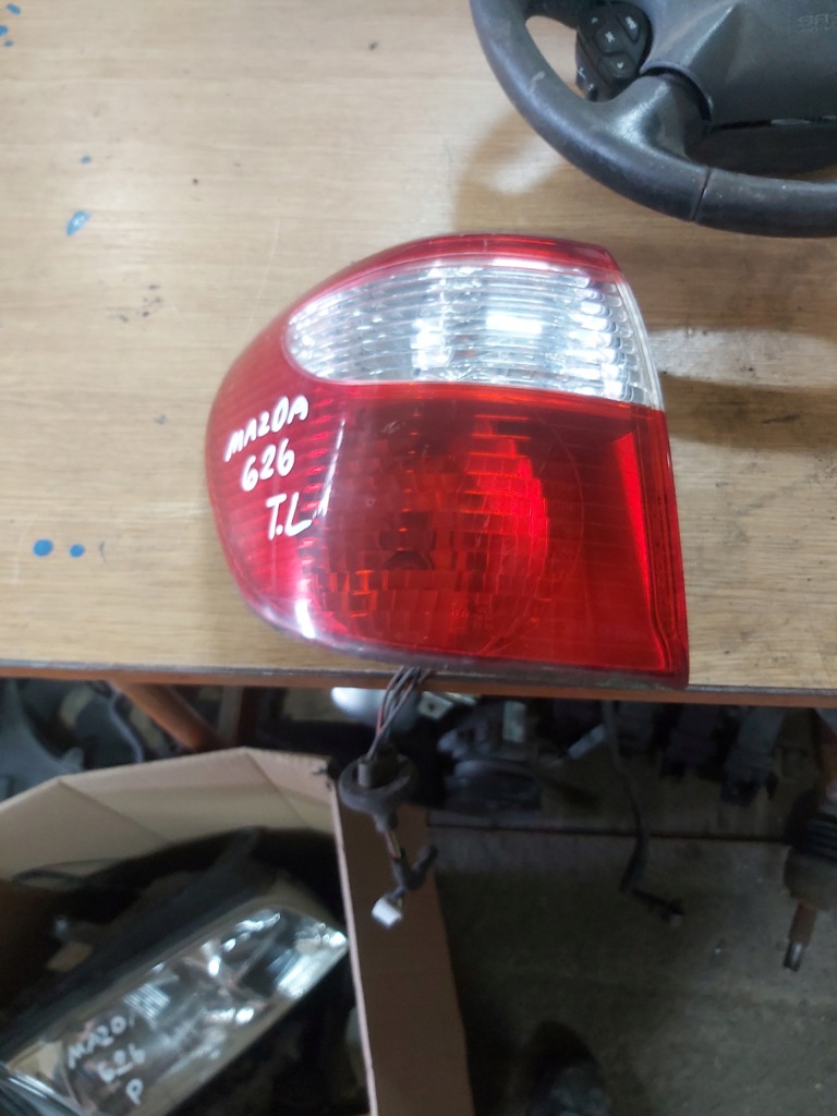 фото №1, Лампа задня ліва mazda 626