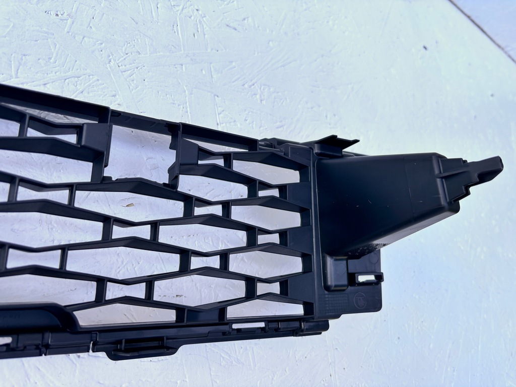 фото №7, Skoda karoq решітка бампера перед середня 57a853677d