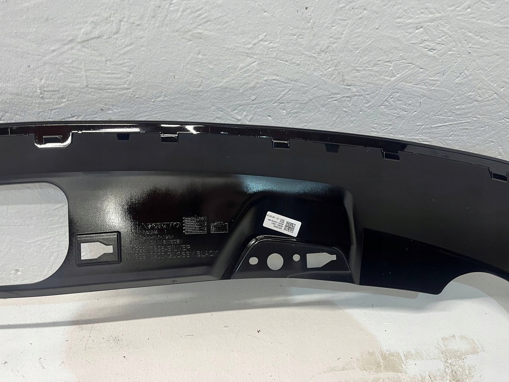 фото №10, Volvo xc40 2018 з задній спойлери