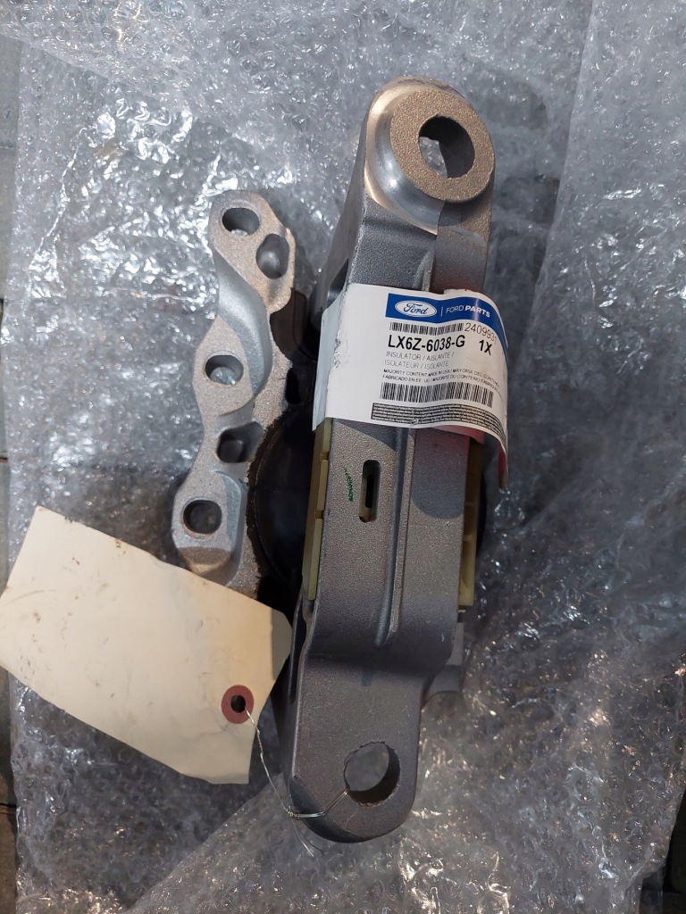 фото №1, Nowa подушка двигуна escape mk3 2020-