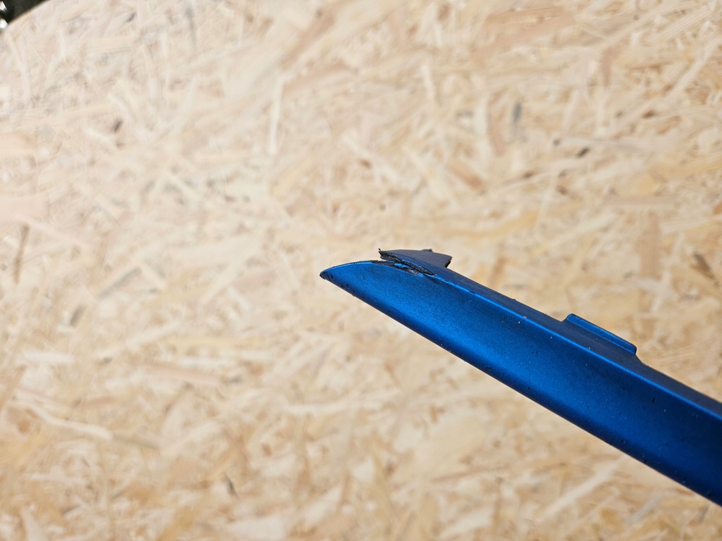 Спойлер накладка молдинг бампера задний  hyundai ioniq 86689-g2000 Цена