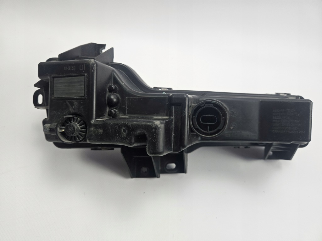 Tesla model 3 y рестайлінг  2017 - протитуманна фара led drl перед лівий 1624797-00-a Ціна