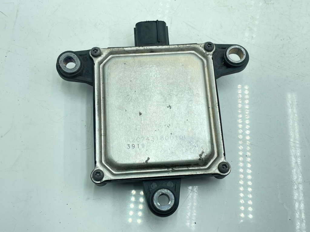 фото №3, Toyota prius prime 2016 модуль мертвого pola