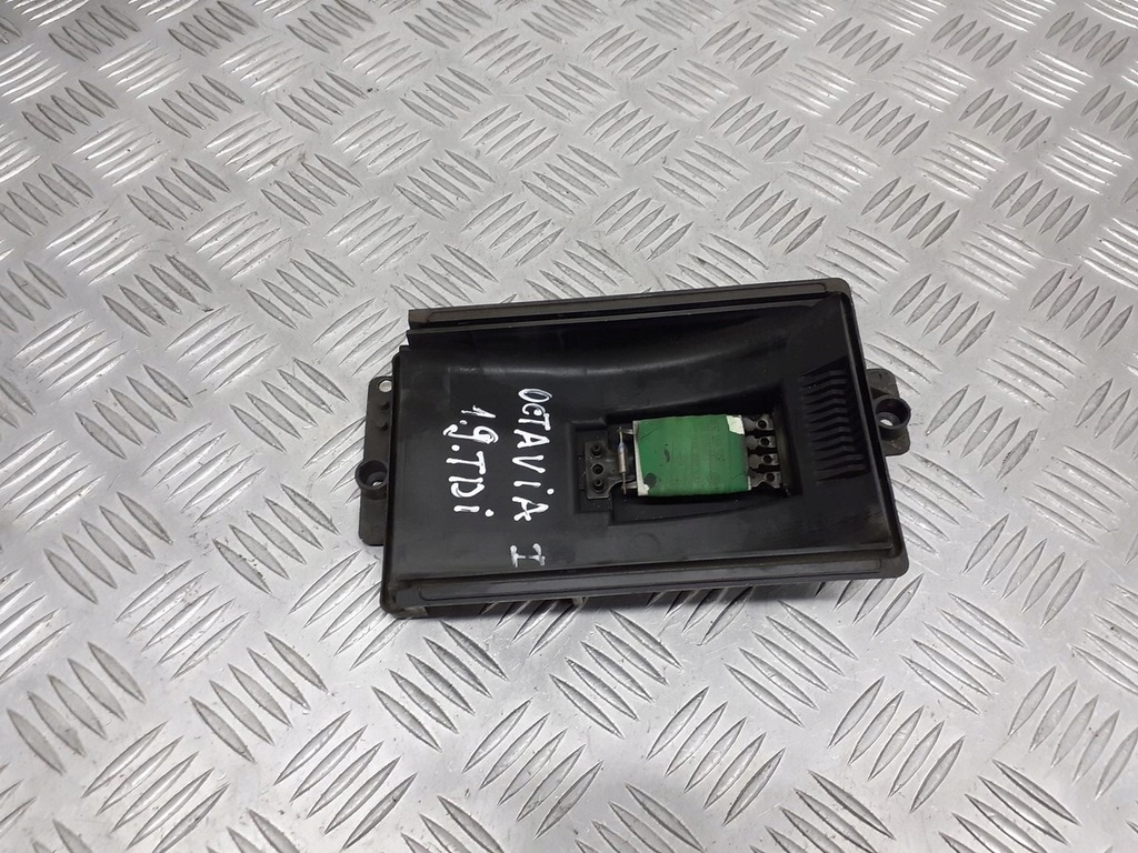 фото №1, Резистор резистор вентилятор skoda octavia i