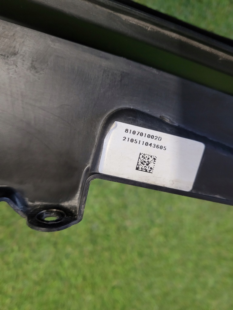 фото №7, Porsche taycan жалюзи воздуховод впуск 9j1121745d