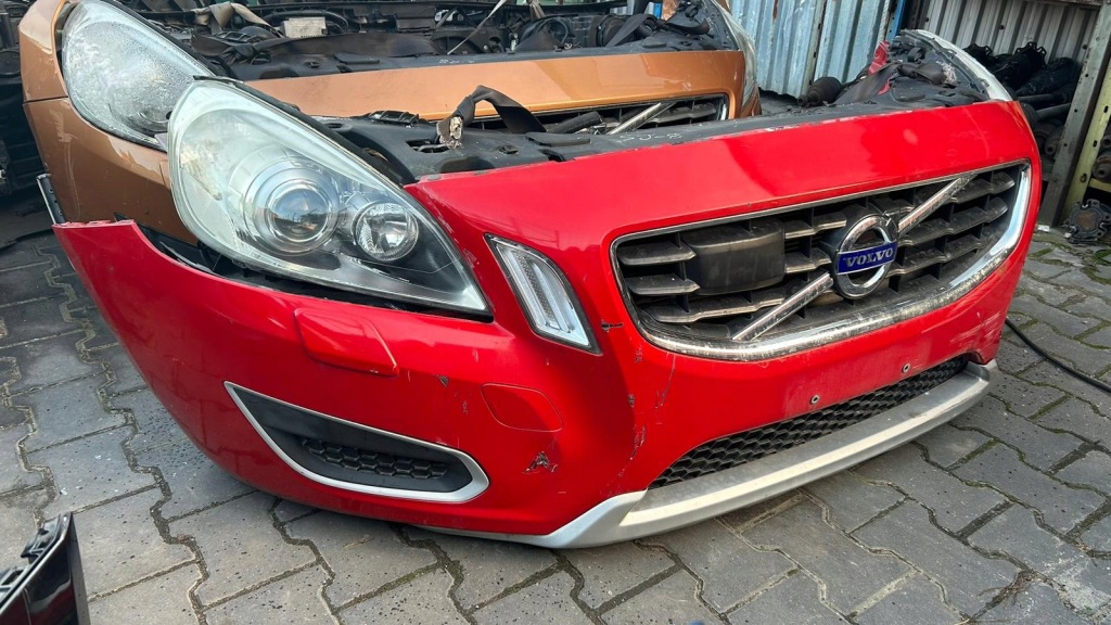 Бампер перед передний радар sprysk volvo v60 10-13 Цена