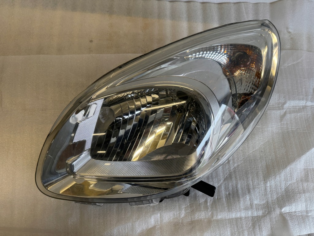 Купити Лампа ліва перед renault kangoo iii рестайлінг  оригінал cała