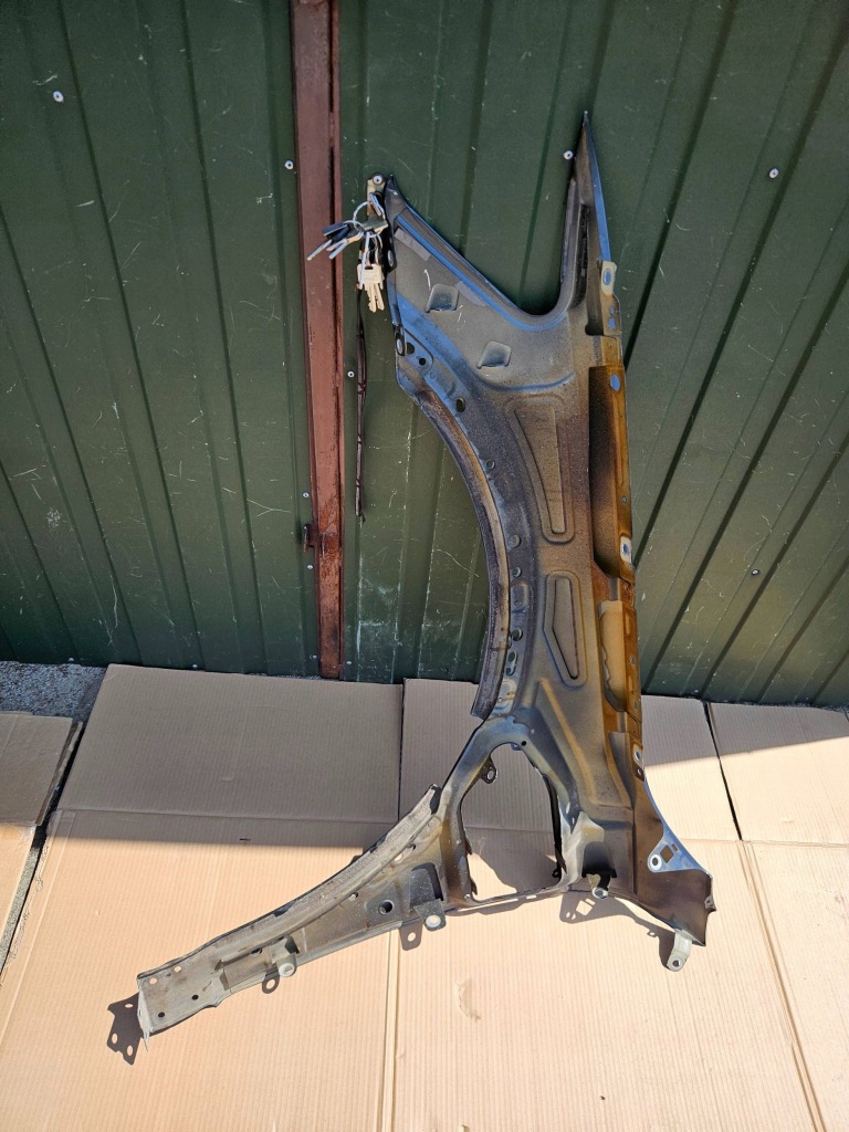 фото №10, Audi e-tron крила передній