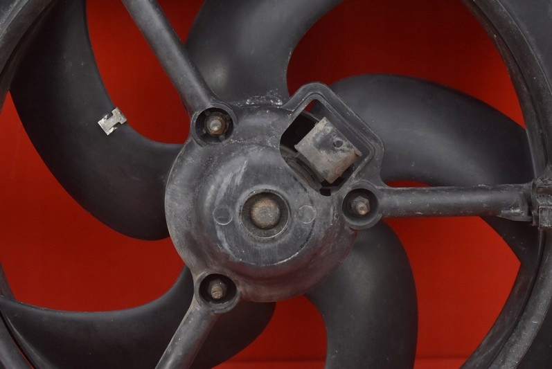 фото №4, Pas передний усилитель peugeot 206 1.1 8v 60 km 98-03