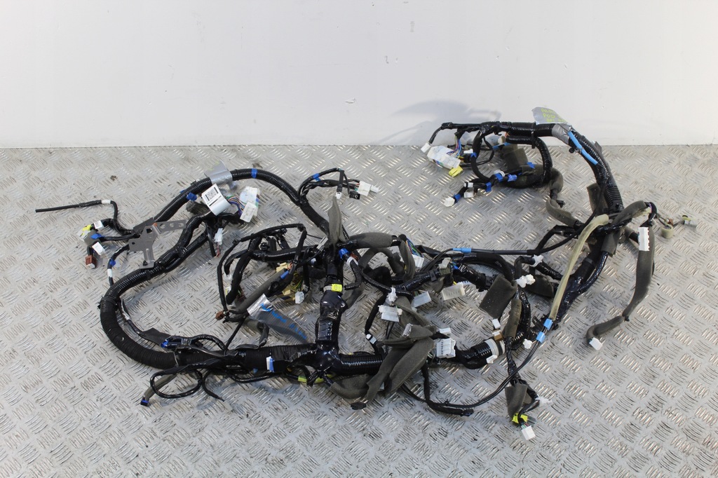 фото №1, Жгут электрическая консоли renault alaskan