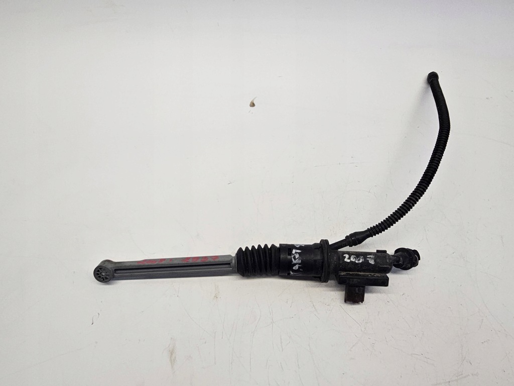 фото №1, Помпа сцепления peugeot 2008 i # 2937