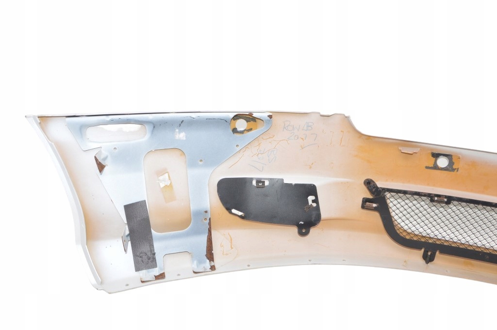 фото №10, Aston martin db9 бампер перед