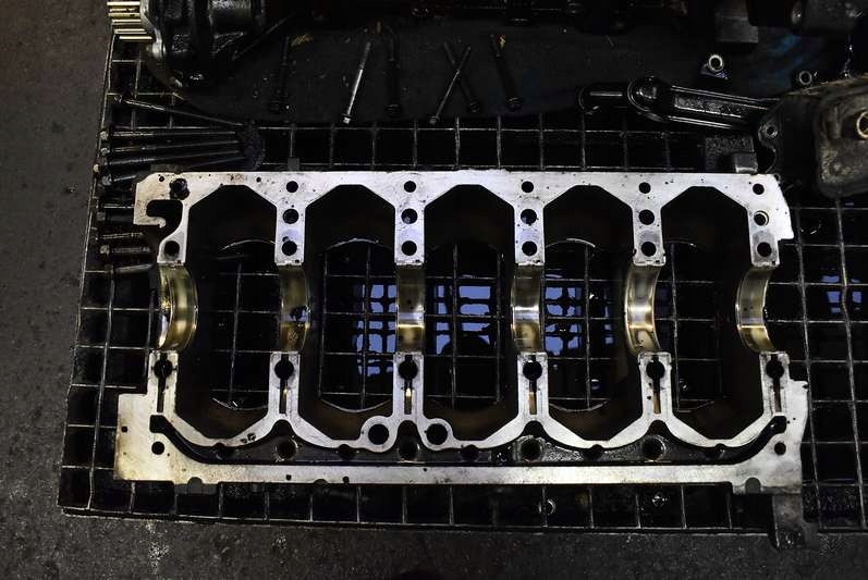 фото №9, Блок dół двигателя wał 30777889 volvo xc90 1 i 2.4 d5 185 km 02-06