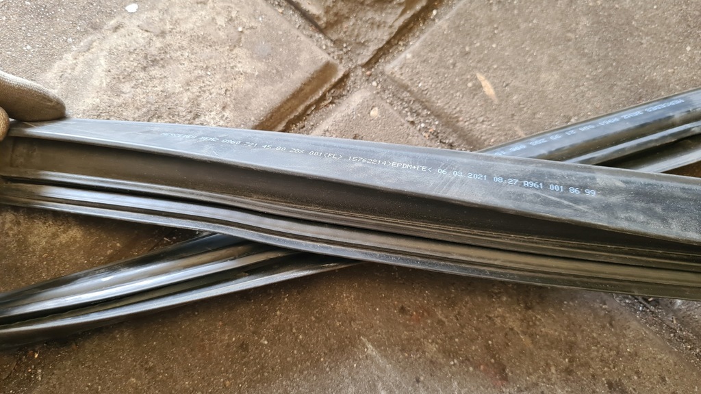 фото №4, Mercedes actros mp4 прокладка левая дверь