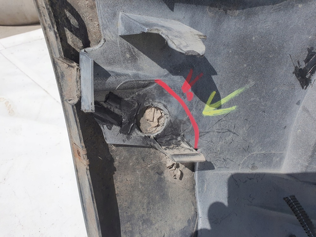 фото №12, Volvo xc70 ii 2 07-12 бампер перед передній sprysk